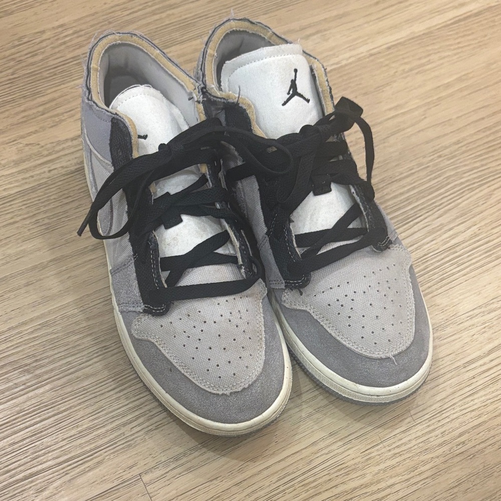 Nike Kids Sneakers - Gray and Black